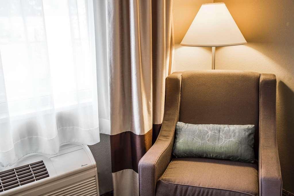Quality Inn & Suites Bradford Chambre photo