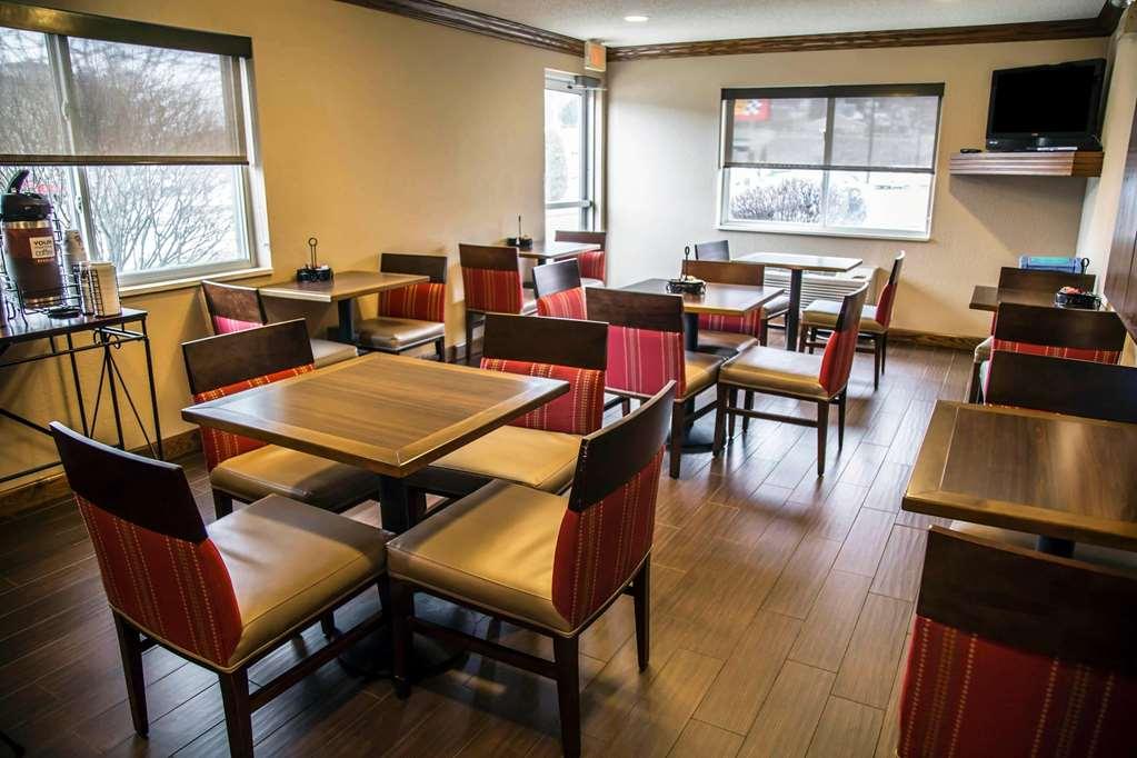 Quality Inn & Suites Bradford Extérieur photo